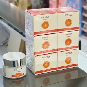 کرم آبرسان کاسه ای ویتامین سی بیوآکوا BIOAQUA