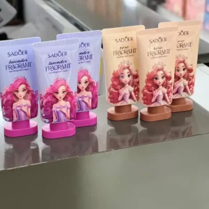 کرم دست السا و آنا سادور SADOER