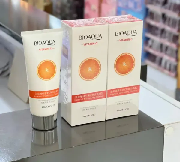 فوم شستشو تیوپی ویتامین سی بیواکوا BIOAQUA