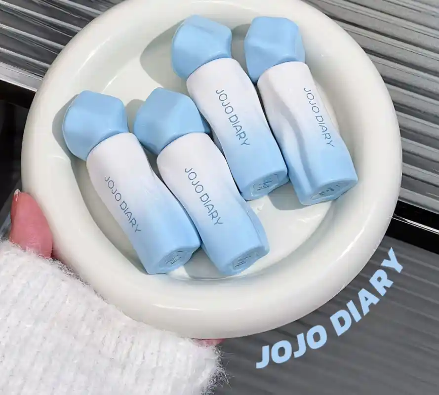 رژلب خیس طرح یخی 230 جوجو JOJO DIARY