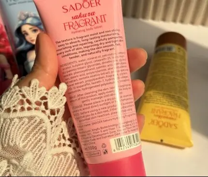 لوسیون بدن السا و آنا سادور SADOER
