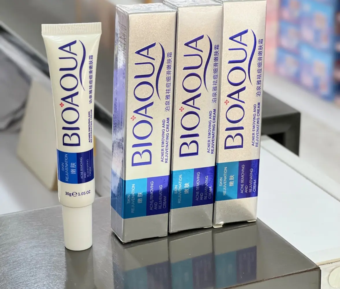 کرم قلم ضد جوش و آکنه بیوآکوا BIOAQUA
